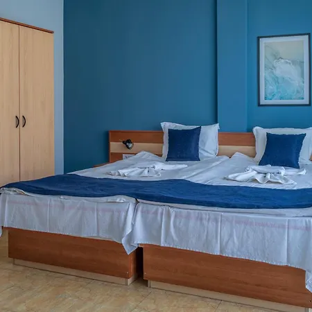 ホテル Queen Nelly