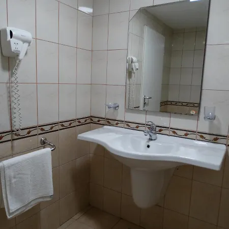 Queen Nelly 酒店 普里莫尔斯科