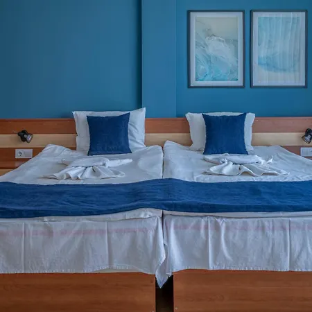 Queen Nelly 酒店 4*