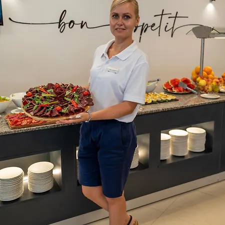 Queen Nelly 酒店 普里莫尔斯科