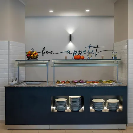 Queen Nelly 4* 普里莫尔斯科