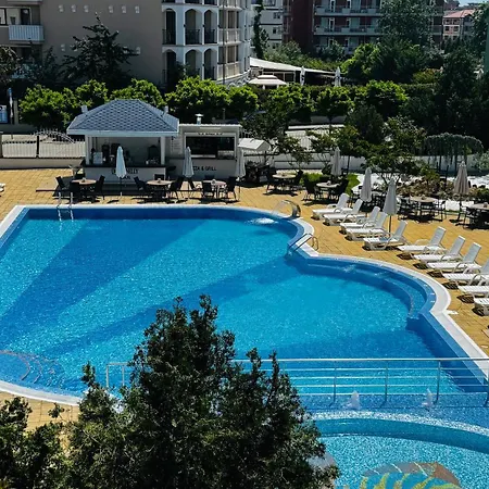 Queen Nelly Ξενοδοχείο Πριμόρσκο