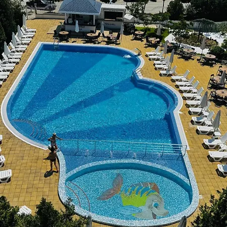 Queen Nelly Ξενοδοχείο 4*