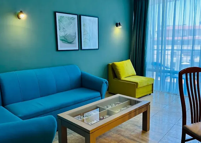 Queen Nelly Hotel 4*